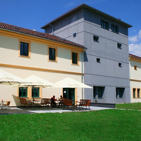 Hotel SRC Lihovar Třemošnice Exterior foto